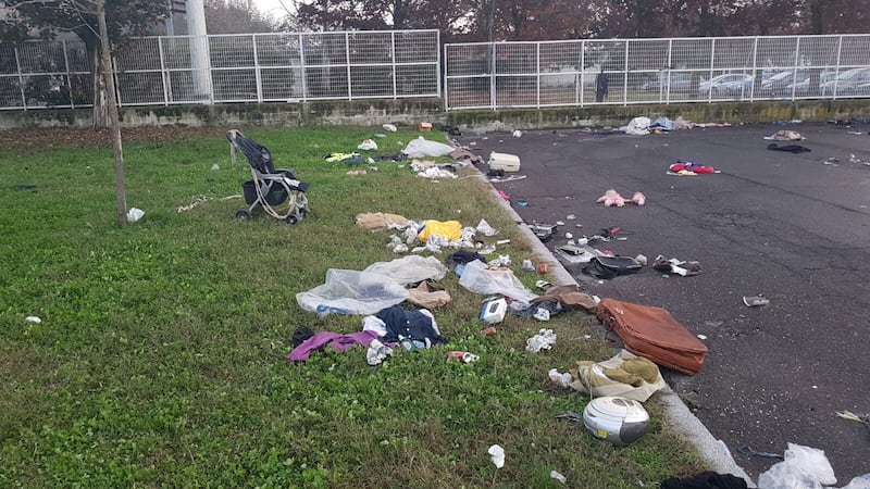 La "discarica" di Lampugnano dopo la preghiera dei musulmani 4