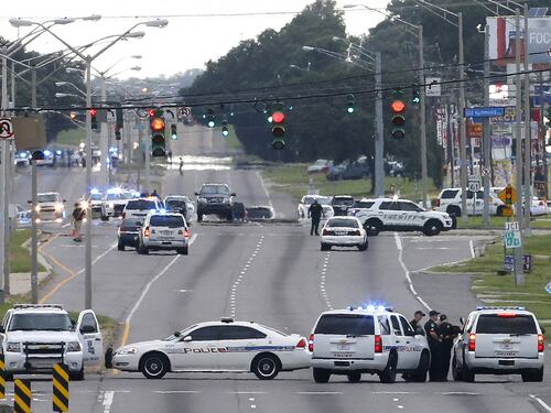 Ancora spari sulla polizia Usa: 3 agenti morti a Baton Rouge