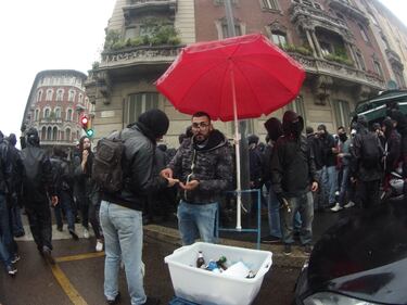 Tra le violenze c'è anche chi guadagna... 1