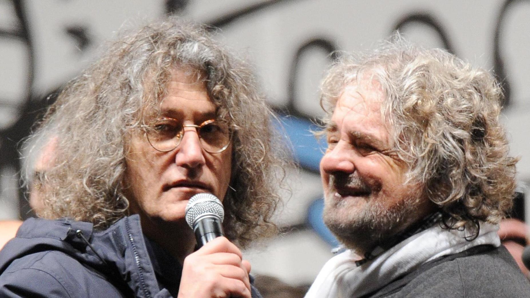 Sfascio M5S: si spaccano pure su una riunione