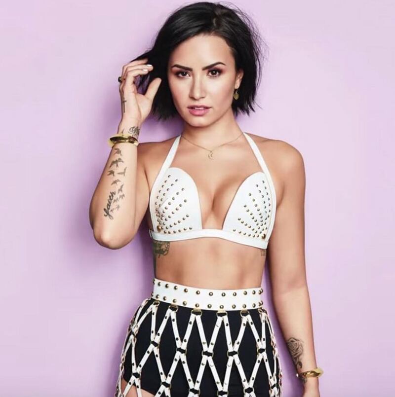 Demi Lovato ritrova se stessa nella nudità 16