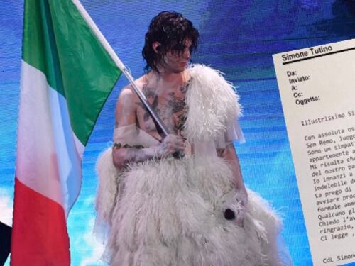 "Insegnategli che la bandiera non si butta via": ecco la denuncia contro Achille Lauro