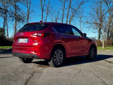 Mazda CX-5 2023, guarda le foto 15