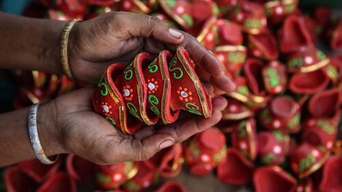 Preparativi per la festa del Diwali in India 5
