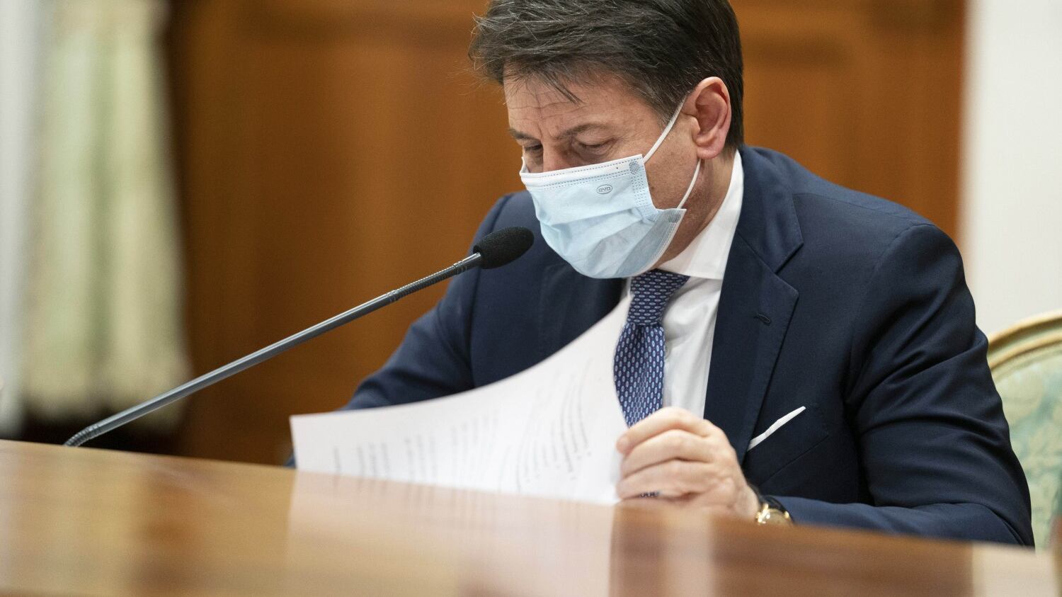 L'exit strategy di Conte: il piano b si chiama Farnesina