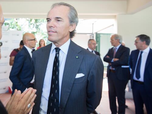 Ip acquista gli asset italiani di Esso