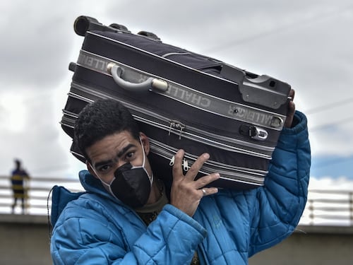 Ritorna il business dell'accoglienza: in Sicilia si cercano alberghi per ospitare migranti