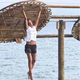 Isola 2017, prove hot in costume da bagno 13