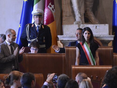 Roma, si insedia la giunta di Virginia Raggi