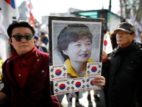 Corea del Sud, lo scandalo che ha travolto la presidente Park
