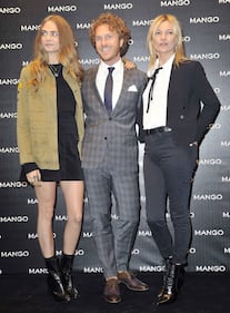 Cara Delevingne e Kate Moss a Milano, folla in delirio 8