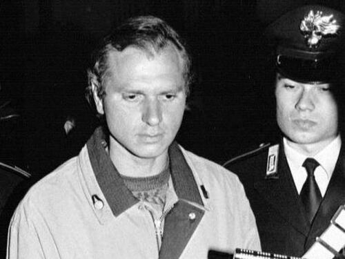 Gli anni difficili, poi la violenza e la necrofilia: ecco come agiva il mostro di Aosta