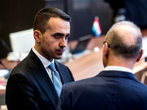 Di Maio si corregge: pure i russi in giuria allo Strega