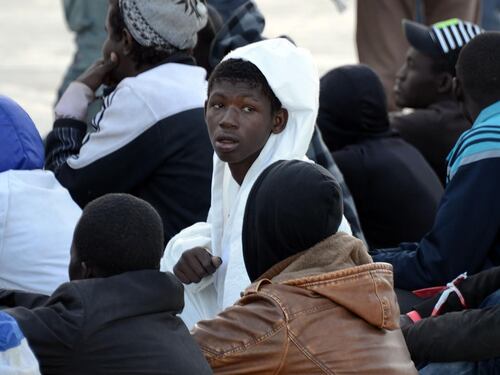 La Spagna lotta contro i trafficanti di esseri umani accelerando i rimpatri dei minori