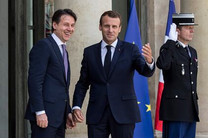 Conte da Macron all'Eliseo 7