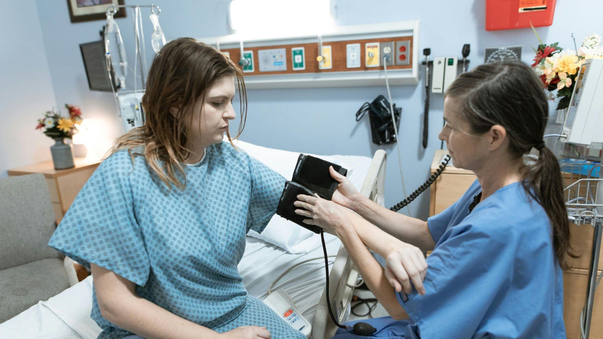 Insufficienza cardiaca, rischio 5 volte maggiore in alcuni casi: le donne più colpite