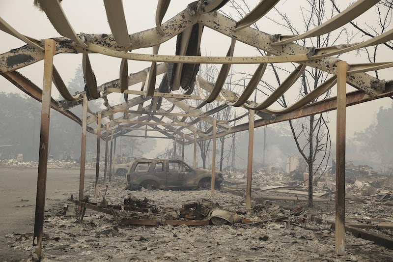 California divorata dalle fiamme. 400 case distrutte 5