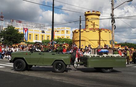 Il corteo funebre di Fidel Castro a Santiago 2