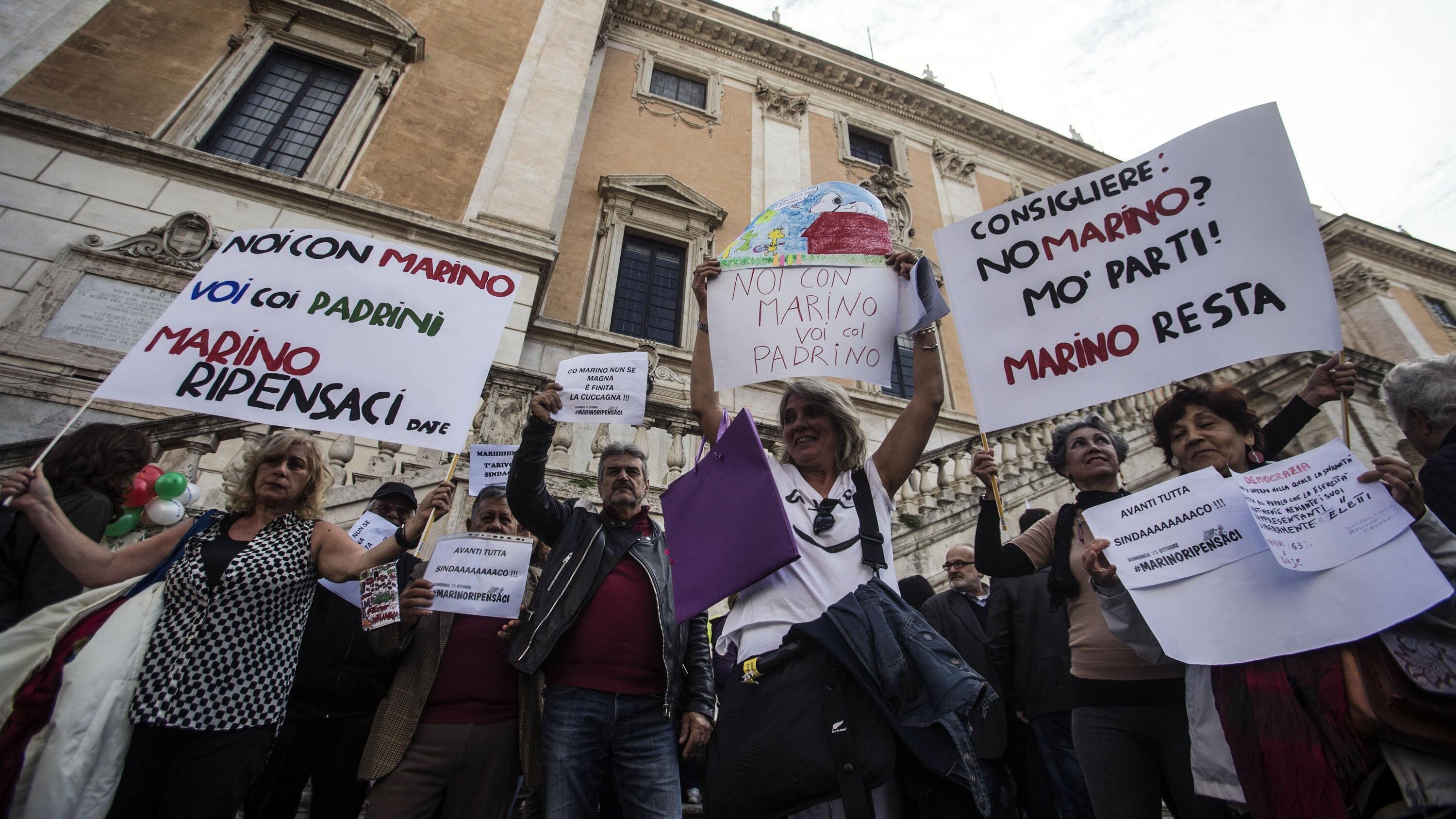 Marino ai suoi sostenitori: "Ripensarci? Non vi deluderò"