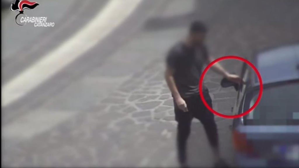 'Ndrangheta, colpo alla cosca Iozzo-Chiefari: 17 arresti all'alba