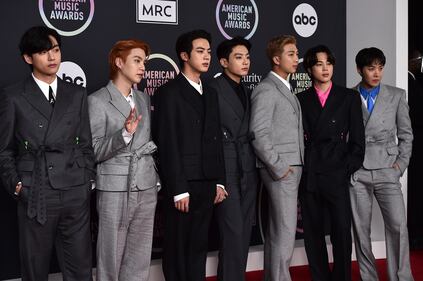 L'assalto al mondo della Corea, BTS vincitori di tre categorie agli AMAs 2
