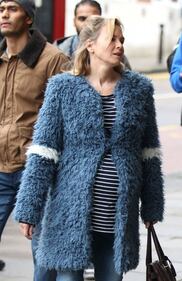 Bridget Jones mamma: Renée Zellweger col pancione sul set 21