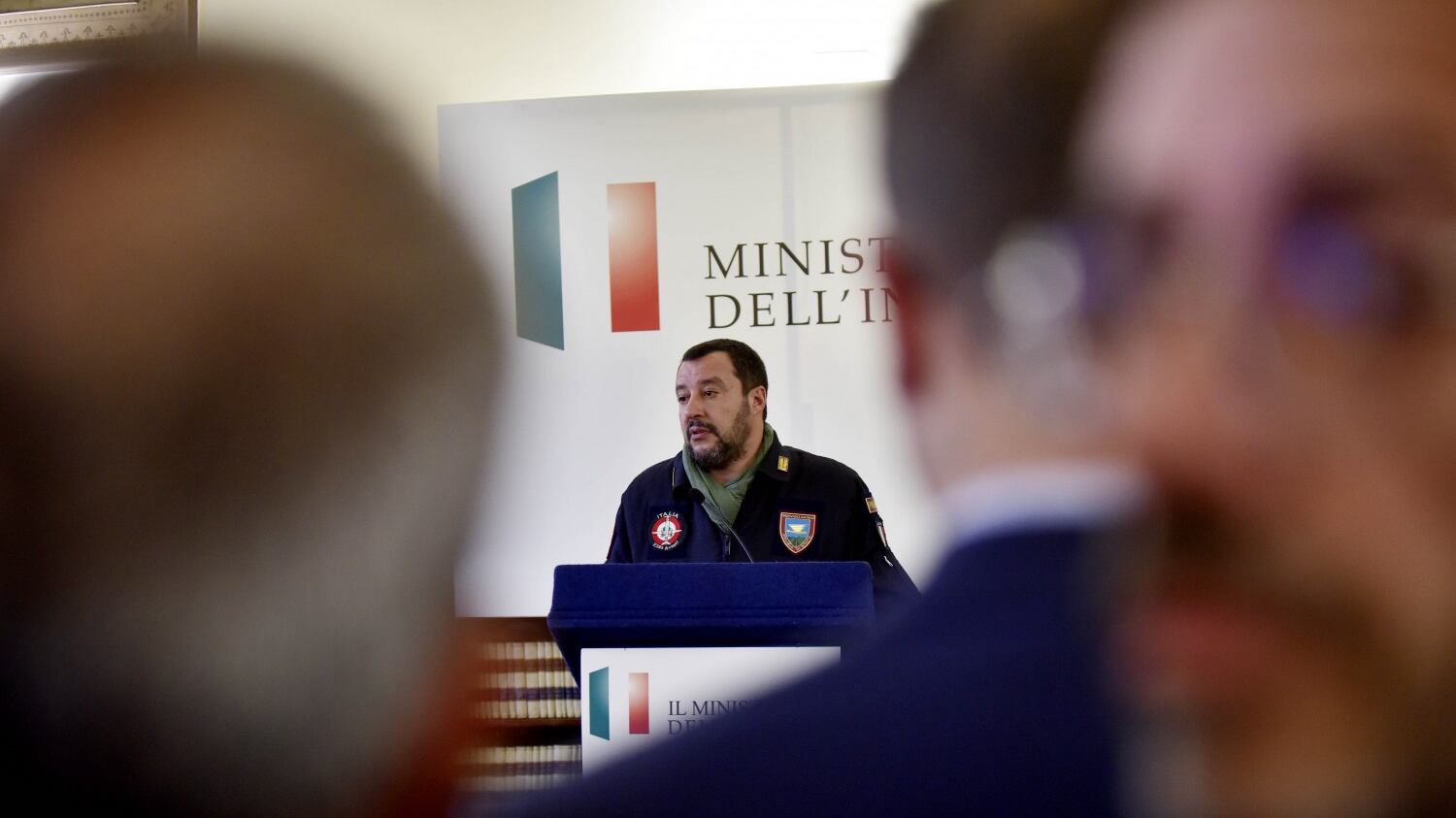 "Ora sparate a Salvini". Quella minaccia choc contro il ministro
