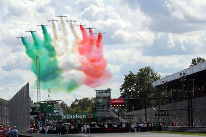 Formula Uno, Monza si tinge di rosso: il tripudio tricolore 6