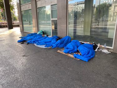 Degrado in stazione, Milano Centrale dormitorio a cielo aperto 6