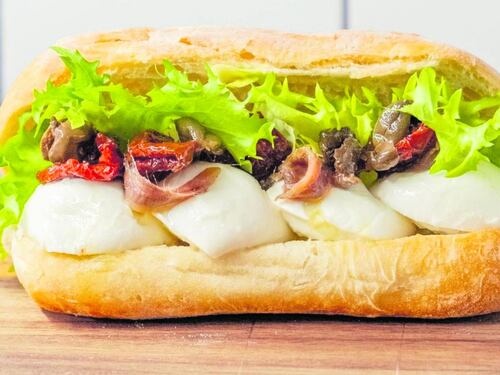 Giapponese o di cristallo: il panino non si ferma mai