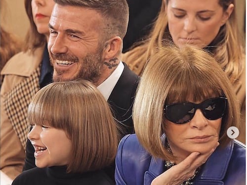 La figlia di Victoria Beckham acconciata come Anna Wintour