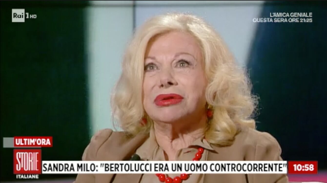 Bertolucci, Sandra Milo in lacrime in tv: "Scompare un mondo"
