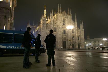 Milano, più controlli al Duomo e alla Scala 19