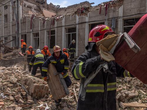 Raid russo su Dnipro: morti e feriti