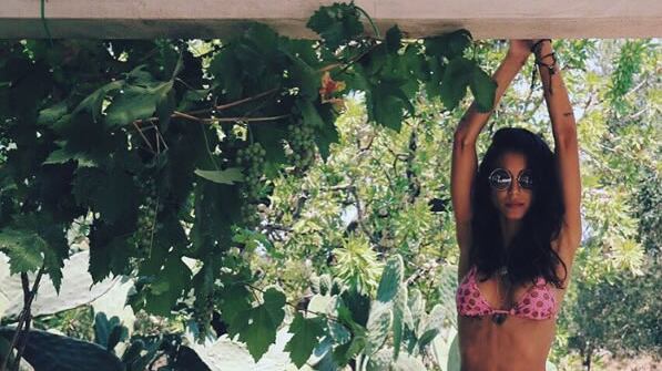 Chiara Biasi gela il fan: "L'importante è che non mi sbatta il tuo fidanzato"