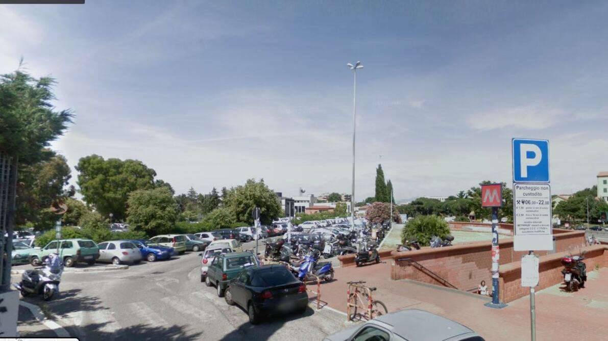 Baby gang semina il panico in metro, guardia giurata spara in aria