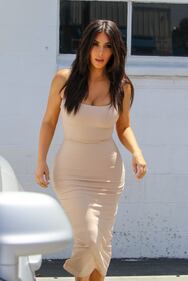 Kim Kardashian, tra passerelle e selfie hot 46