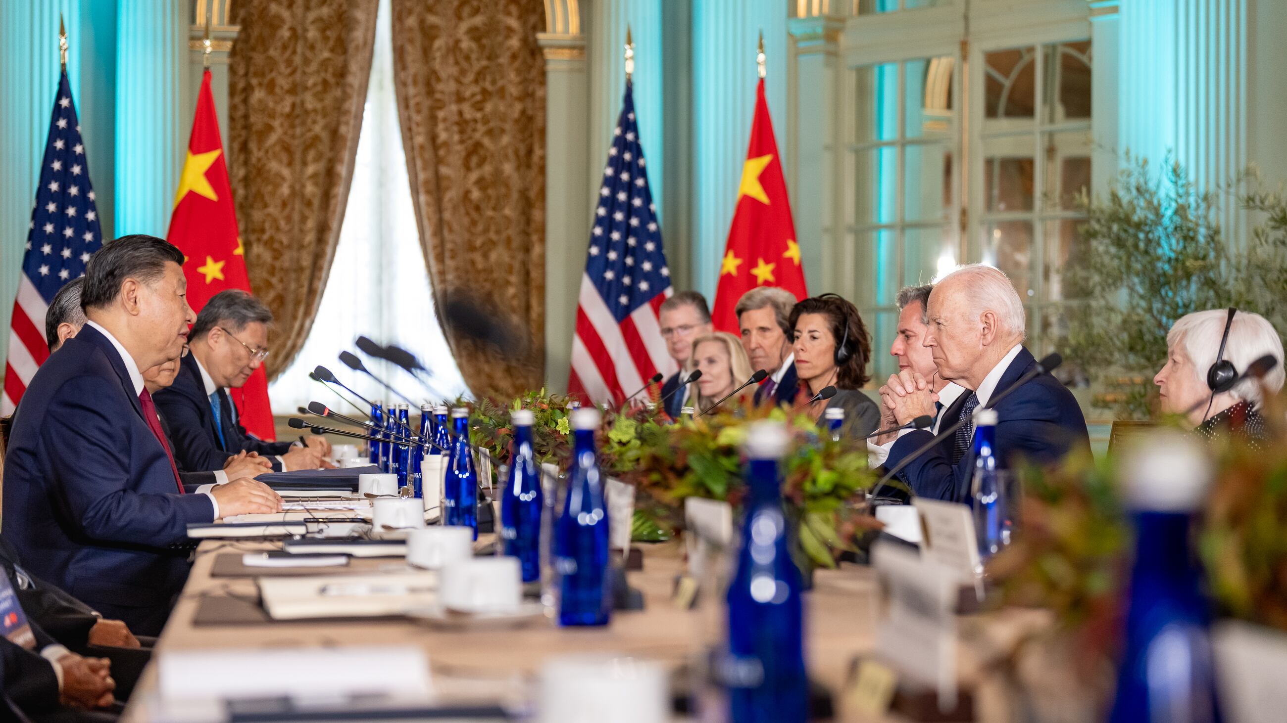 Canali militari, dossier Taiwan e fentanyl: com'è andato il vertice Biden-Xi
