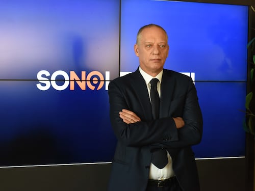 "Io sarei stato zitto...". Così Peter Gomez gela Scanzi sul vaccino