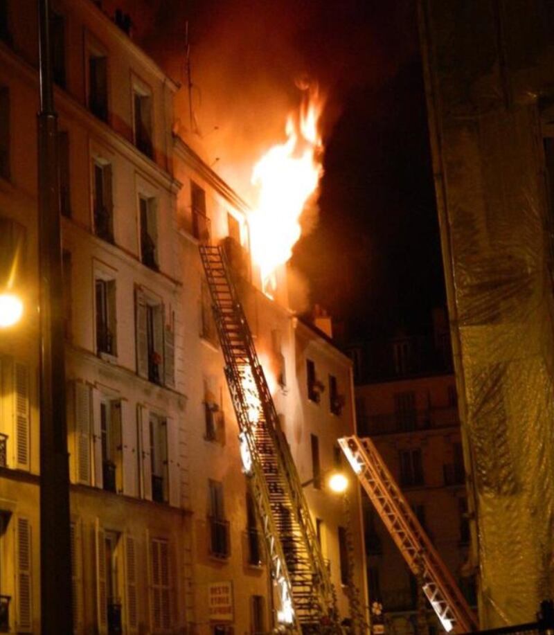 Parigi, maxi incendio 2