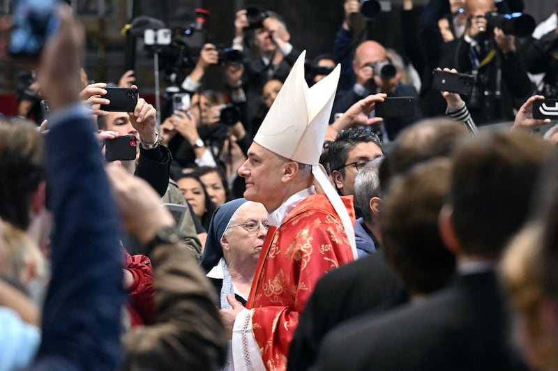 Robert Francis Prevost, ecco le foto di Papa Leone XIV 1