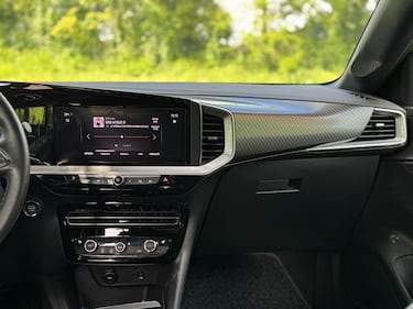 Opel Mokka-e 2024: guarda la gallery del rivisto SUV elettrico, ora con più autonomia 19
