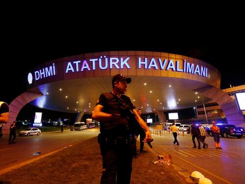 Parte per strappare il figlio al Califfato, muore nell'attentato di Istanbul