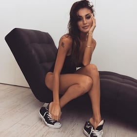 Cristina Buccino in intimo per il selfie hot 6