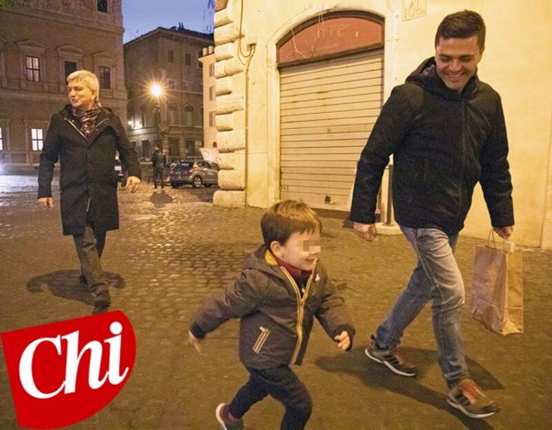 Vendola gioca con Tobia 1