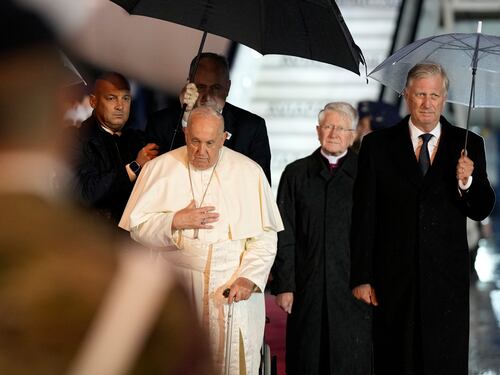 Papa Francesco: "La Chiesa chieda perdono per gli abusi sui minori"