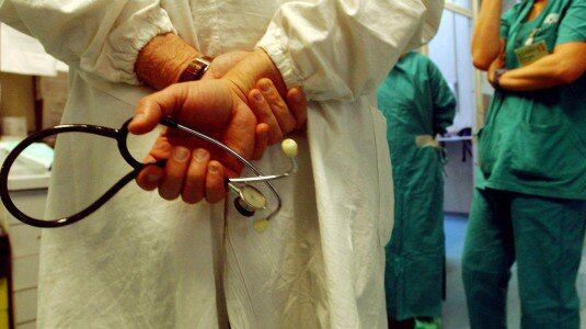 Sanità, Forza Italia: "Stop tagli e annunci, puntare su prevenzione"