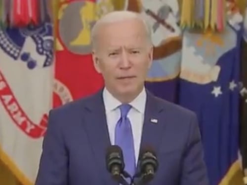 Gli elettori bocciano Biden: "Non è mentalmente idoneo"