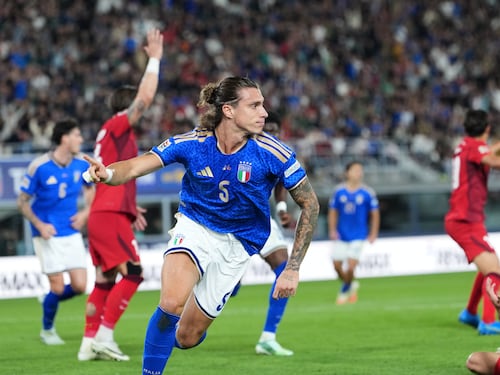 L’Italia soffre ma batte 3-1 la Turchia: in gol Scamacca, Calafiori e Pio Esposito