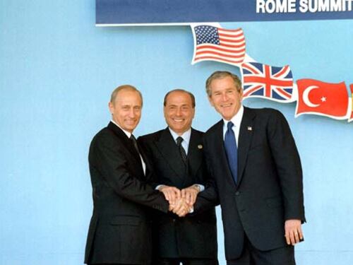 Il Cav: "L'Europa senza guida si allei con Putin contro Isis"